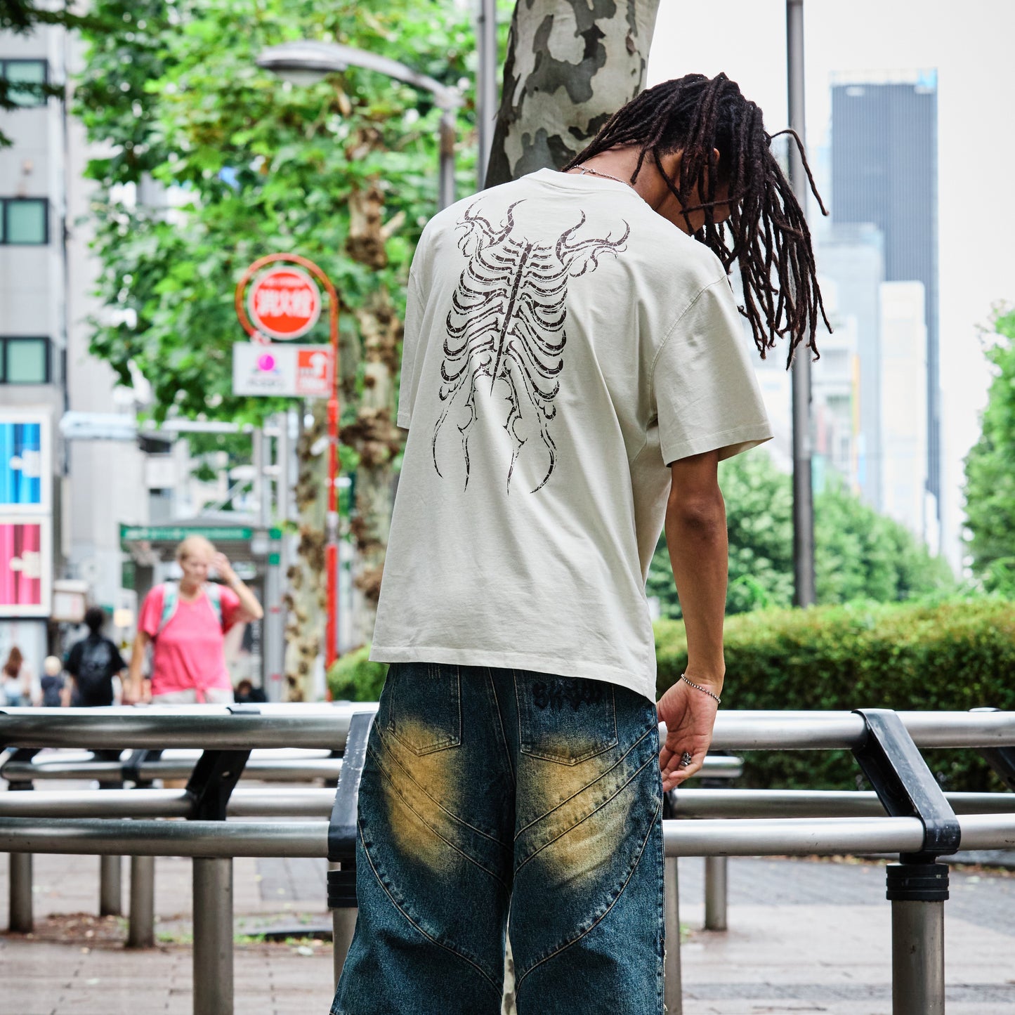 skew INSPIRATION Bones T-shirt