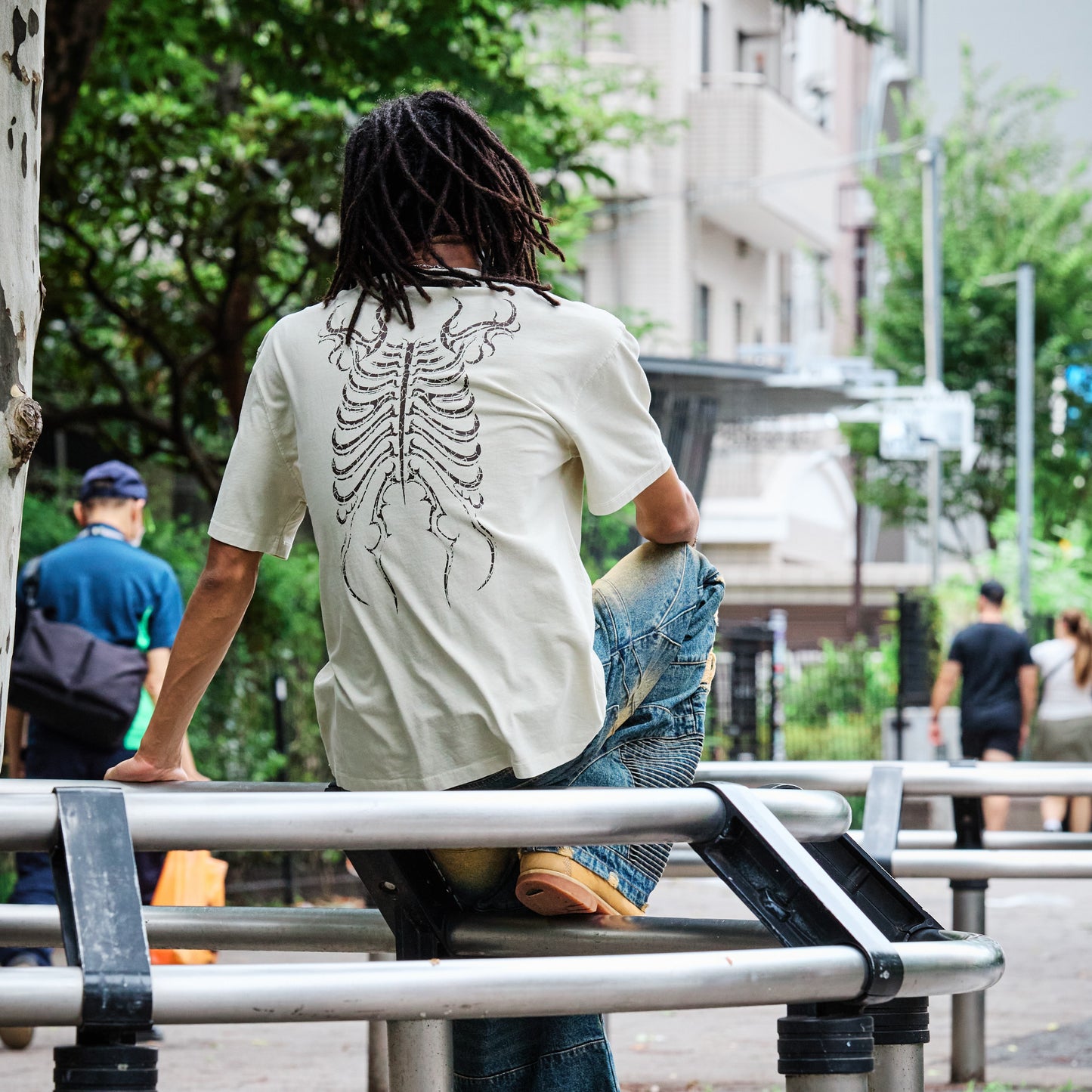 skew INSPIRATION Bones T-shirt