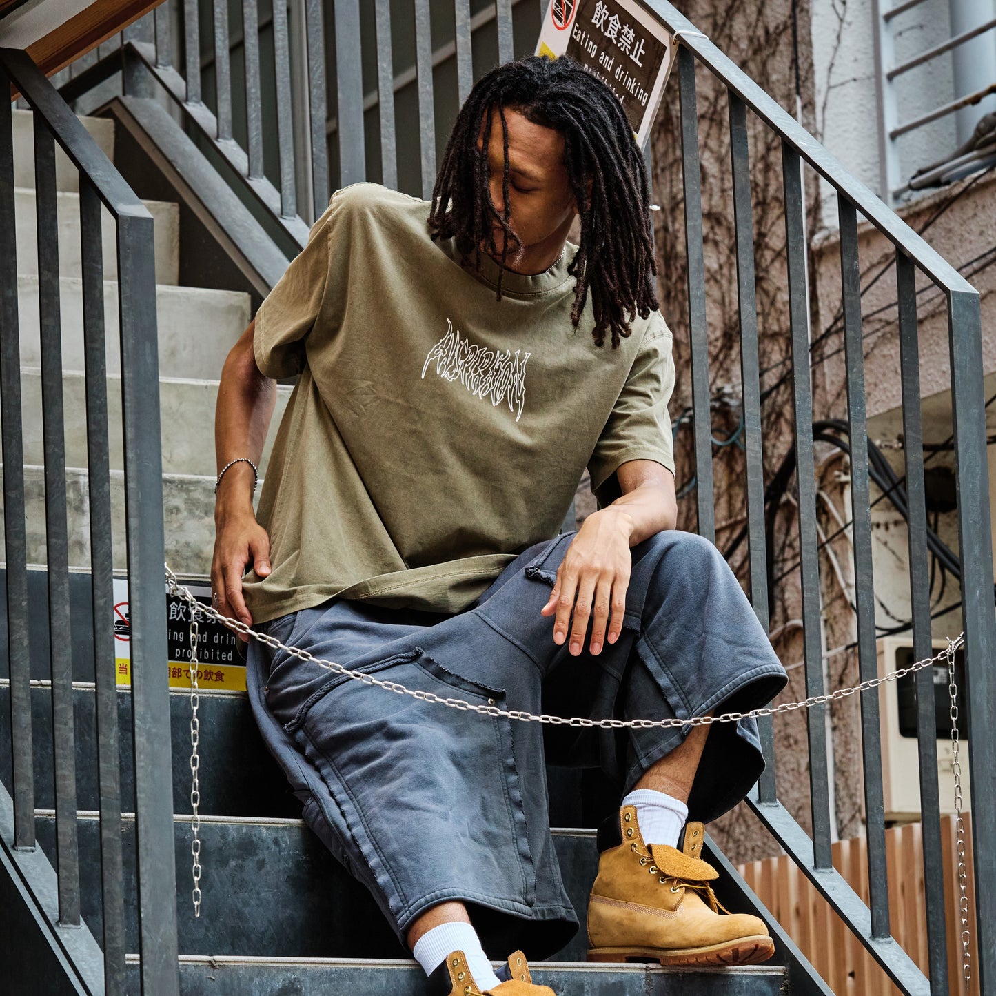 skew INSPIRATION Bones T-shirt