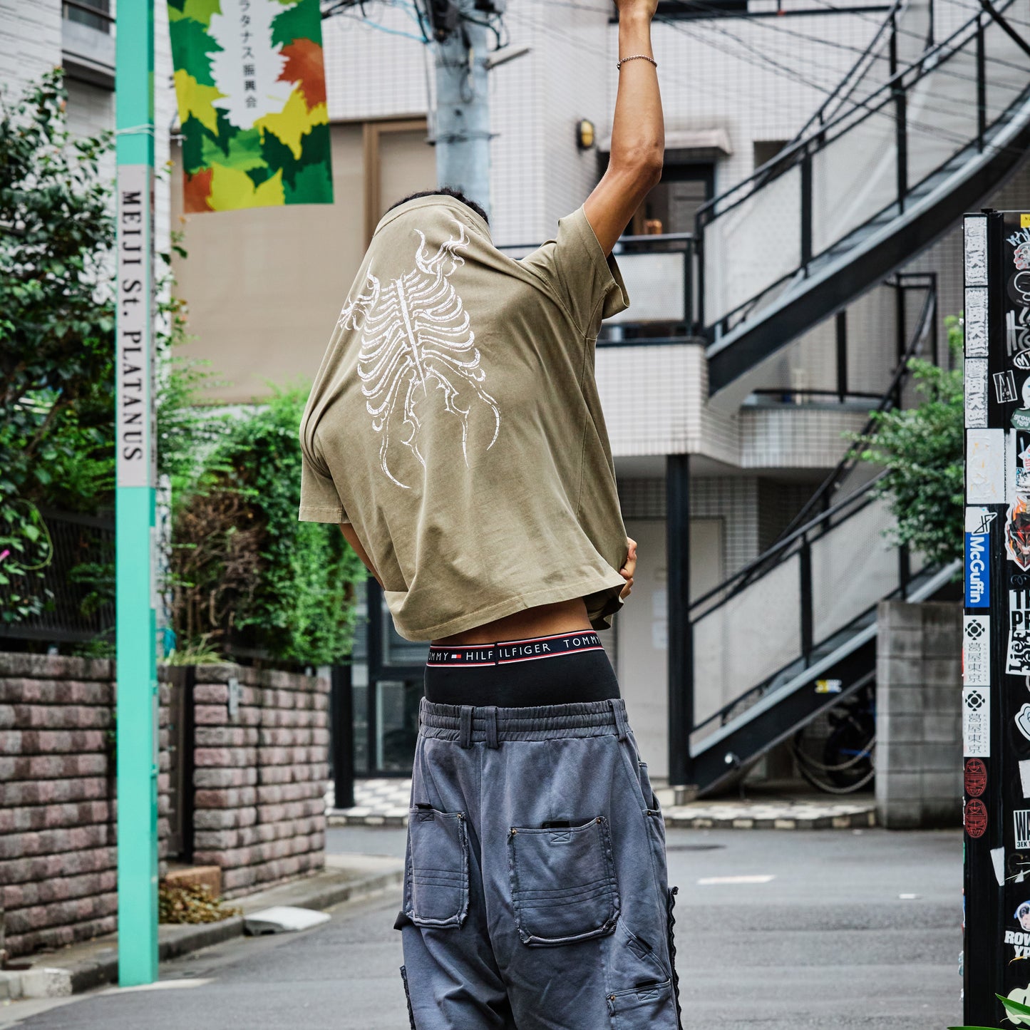 skew INSPIRATION Bones T-shirt
