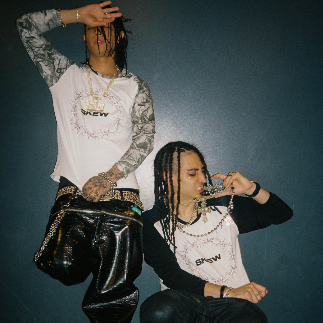 skew Chrome Raglan Tee