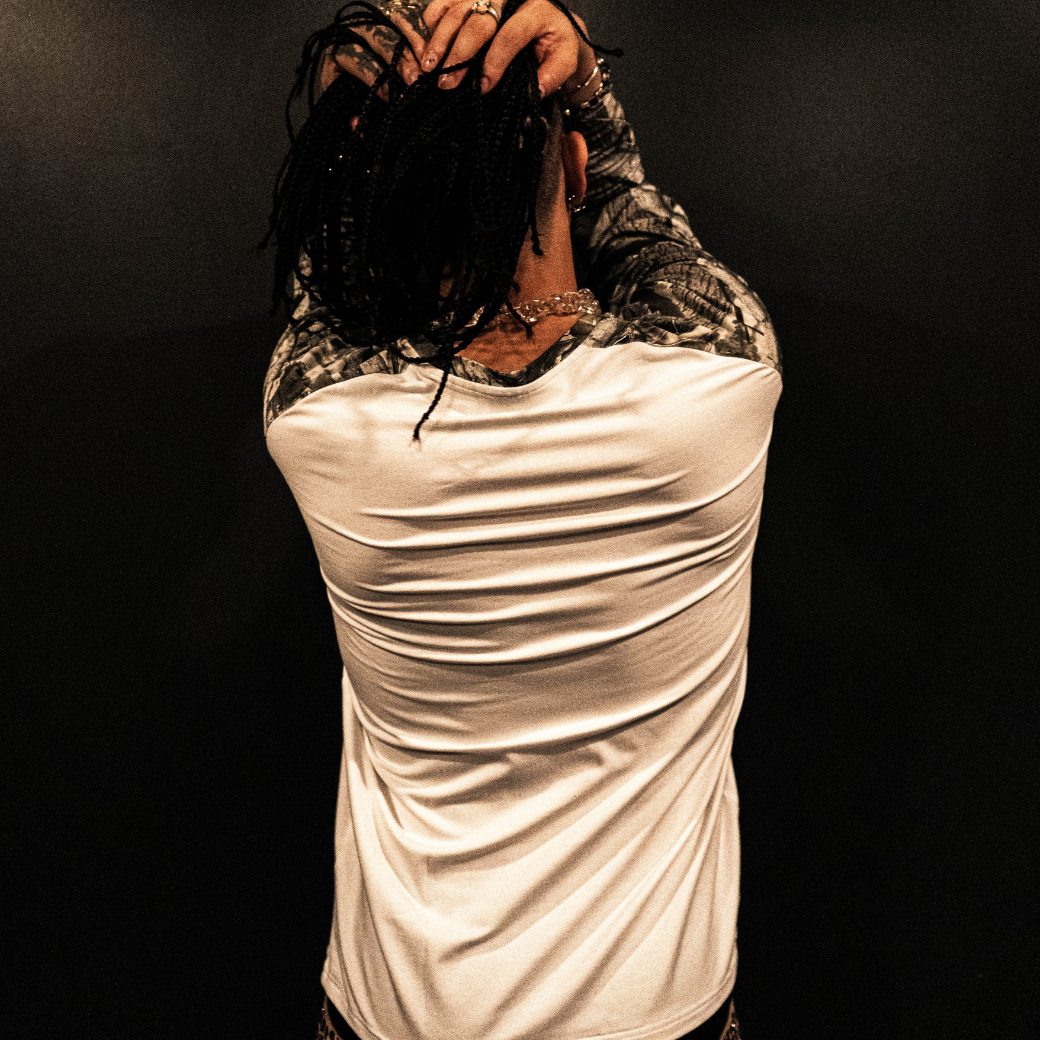 skew Chrome Raglan Tee